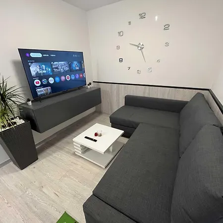 Apartmán Romeo & Julija, Near Terme Olimia, Free Parking, Ac, Free Wifi *