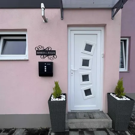 Romeo & Julija, Near Terme Olimia, Free Parking Апартаменты *