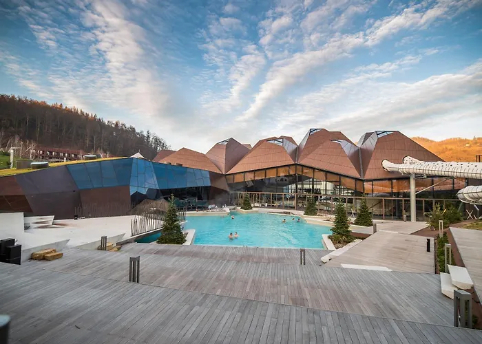 Romeo & Julija, Near Terme Olimia, Free Parking